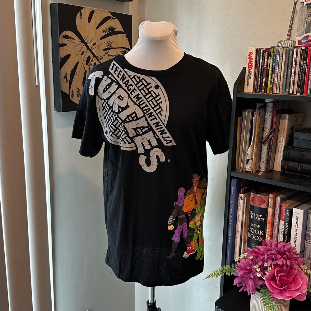 Nickelodeon Black Teenage Mutant Ninja Turtles Shirt NWOT